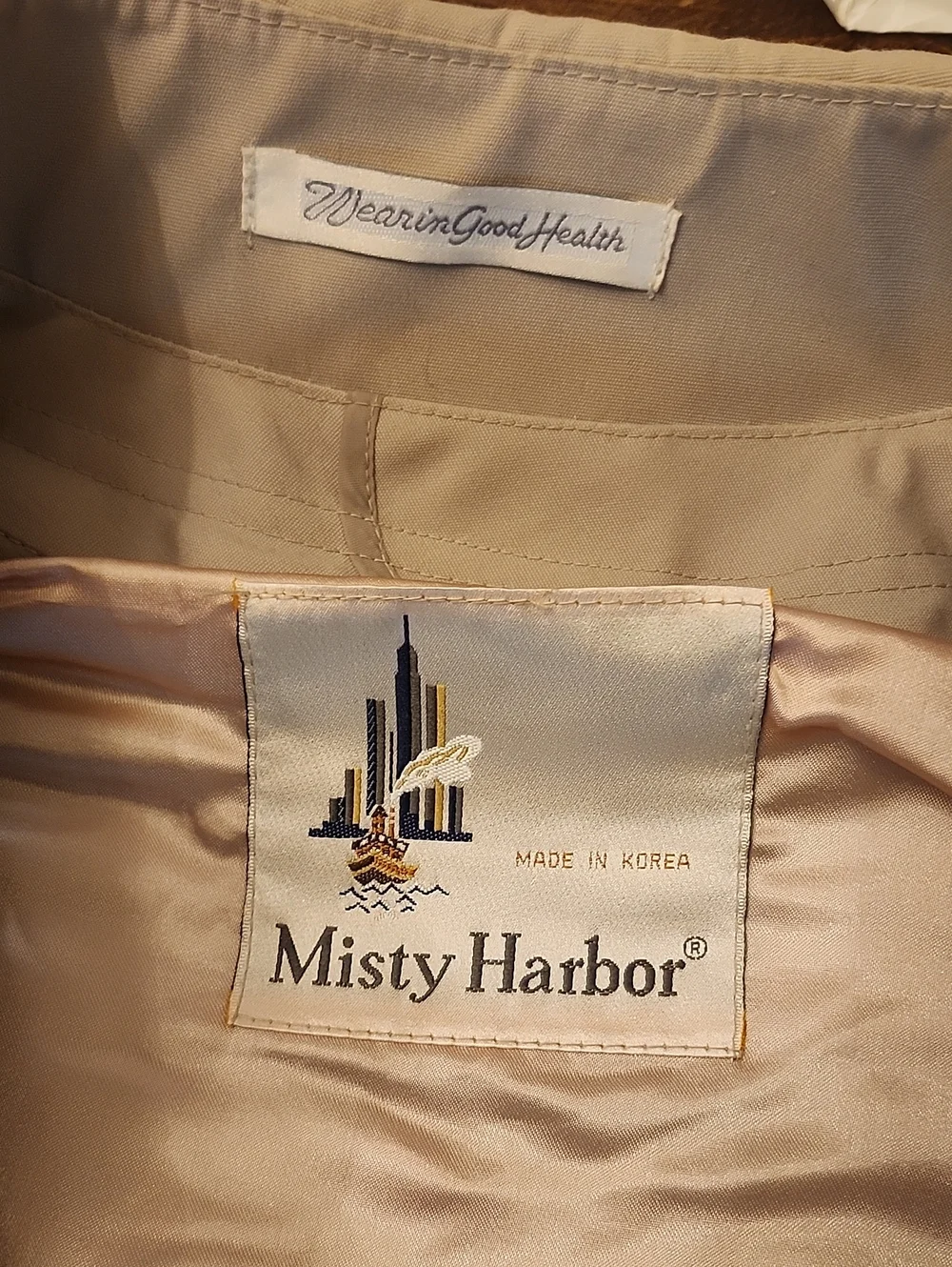 Vintage Misty Harbor Classic Men's Beige Double-Breasted Trench Coat Size 40